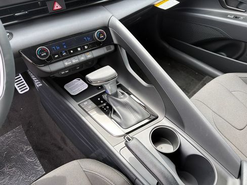 New 2026 Hyundai Elantra Sport FWD image 27