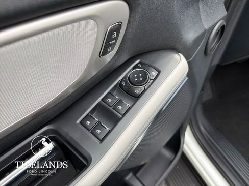 New 2026 Ford Expedition Active image 13