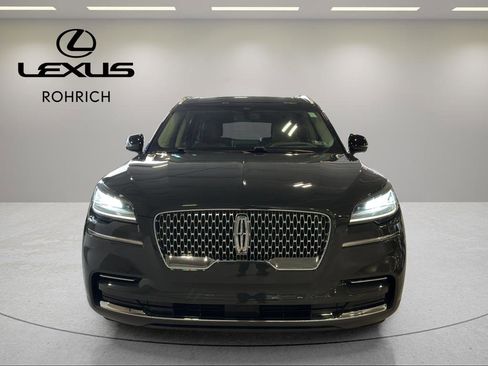 Used 2022 Lincoln Aviator Reserve w/ Equipment Group 201A image 2