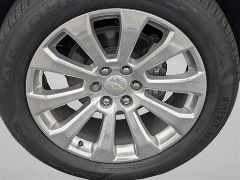 Used 2021 Chevrolet Silverado 1500 High Country w/ Technology Package image 24