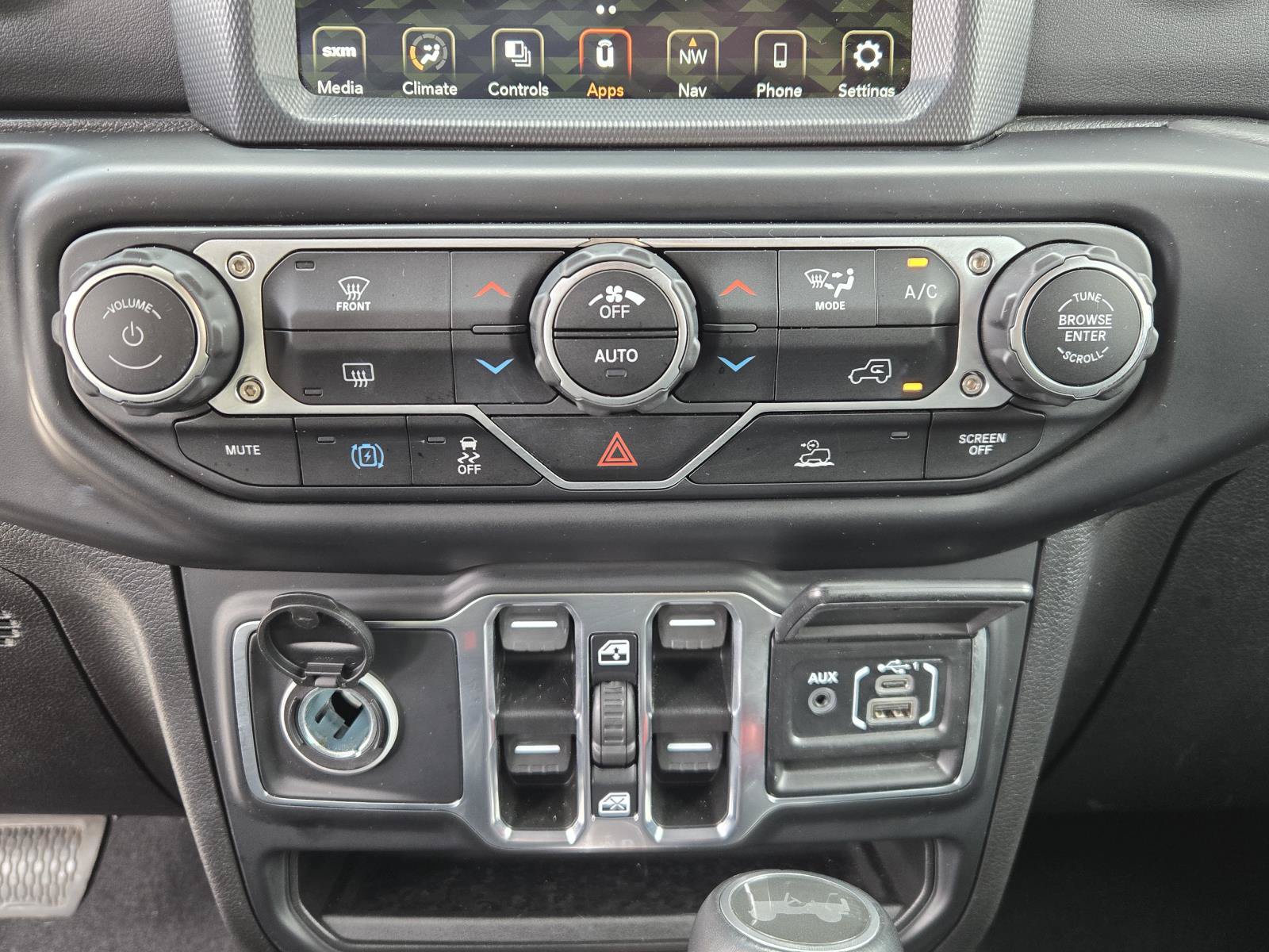 Used 2021 Jeep Wrangler Unlimited Sahara AWD/4WD image 14