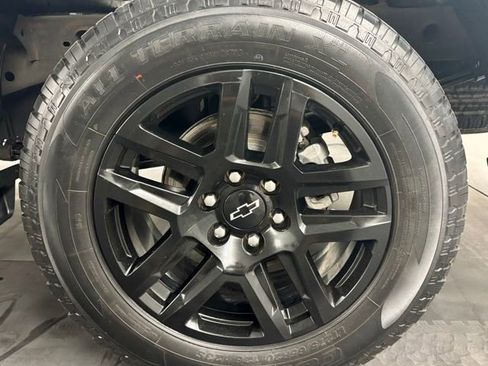 Used 2024 Chevrolet Silverado 1500 RST image 12