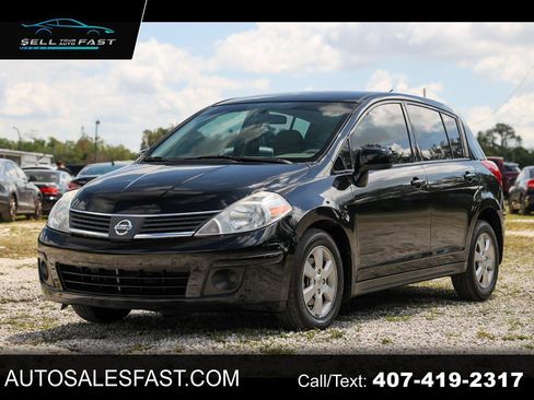 Used 2009 Nissan Versa 1.8 S w/ Convenience Pkg FWD image 1