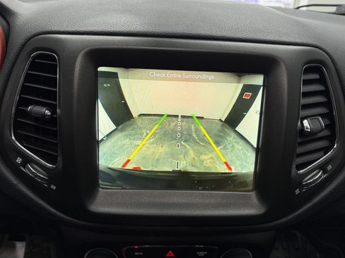 Used 2018 Jeep Compass Trailhawk w/ Safety & Security Group image 20