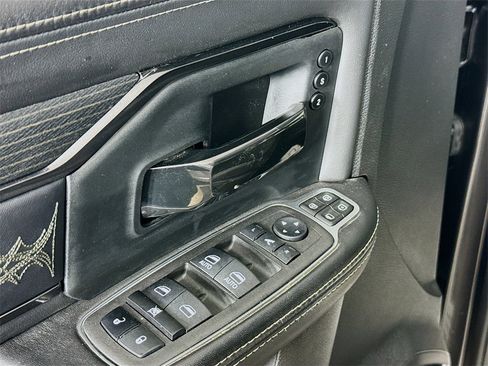 Used 2023 RAM 3500 Limited image 19