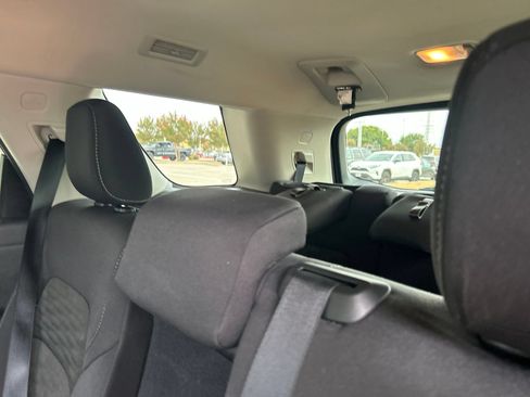 Used 2024 Nissan Pathfinder SV FWD image 18