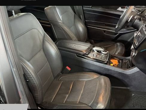 Used 2018 Mercedes-Benz GLS 550 4MATIC image 10