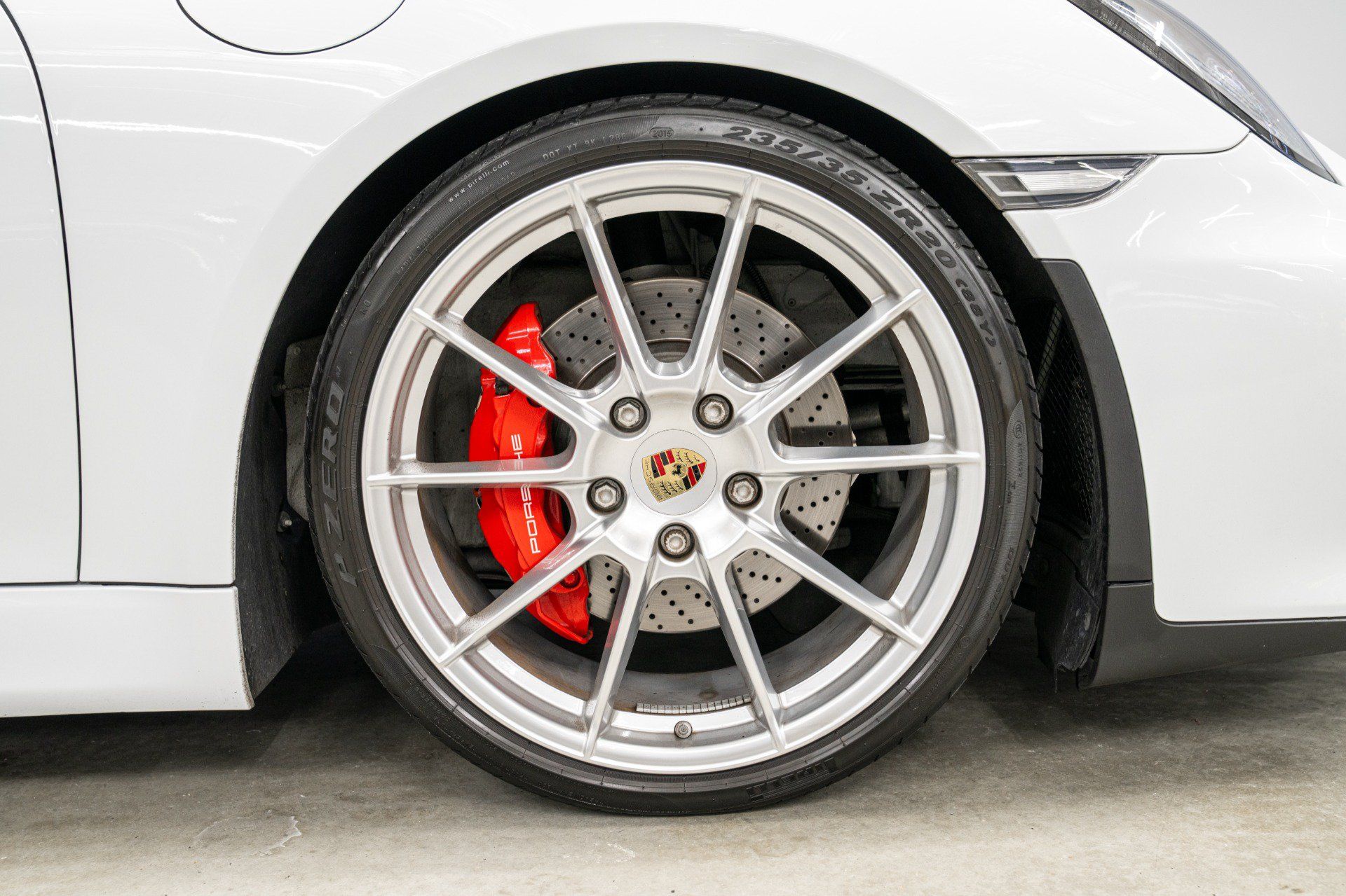 Used 2016 Porsche Boxster Spyder RWD image 40