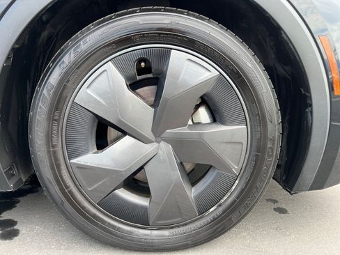 Used 2024 Toyota Prius LE FWD image 30