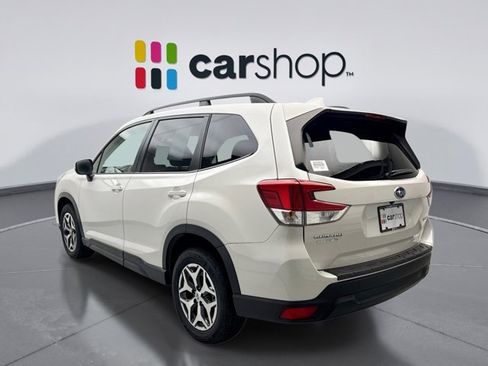 Used 2021 Subaru Forester Premium AWD/4WD image 3