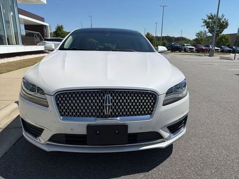 Used 2019 Lincoln MKZ Reserve w/ Luxury Package AWD/4WD image 9