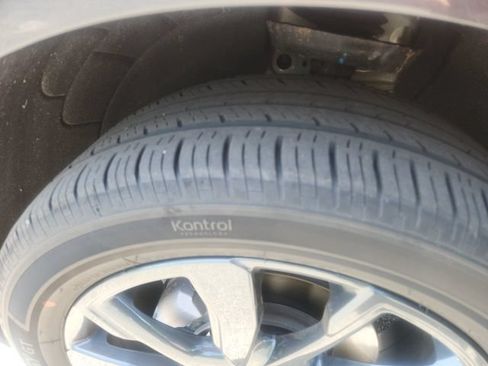 Used 2023 Chevrolet Equinox RS AWD/4WD image 18