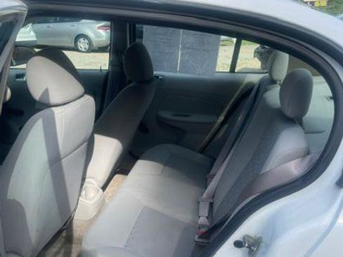 Used 2007 Chevrolet Cobalt LS w/ Enhanced Safety Package FWD image 8
