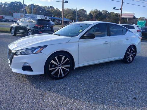 Used 2020 Nissan Altima 2.5 SR image 12