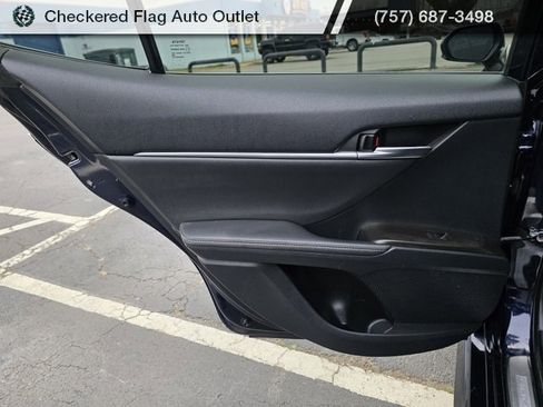 Used 2021 Toyota Camry XSE image 41