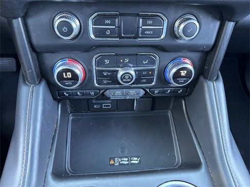Used 2021 GMC Yukon XL AT4 w/ AT4 Premium Package image 27