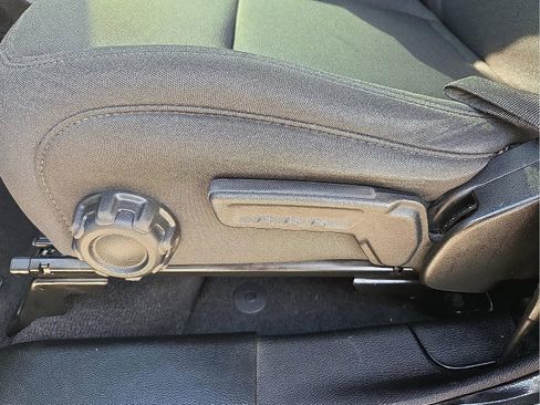 Used 2020 Jeep Gladiator Sport image 14