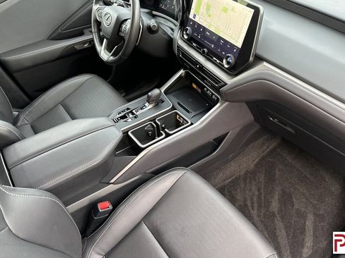 Used 2024 Lexus TX 350 AWD image 22
