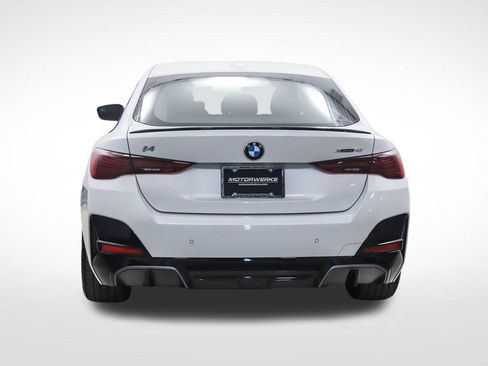 Used 2026 BMW i4 xDrive40i w/ M Sport Package AWD/4WD image 4