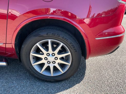 Used 2014 Buick Enclave Leather image 12