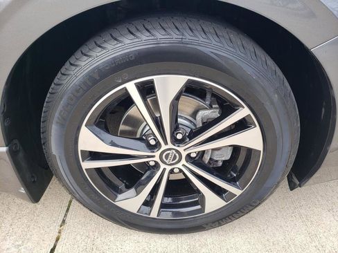 Certified 2021 Nissan Sentra SV image 47