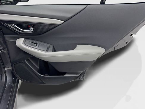 Used 2025 Subaru Outback Premium image 43
