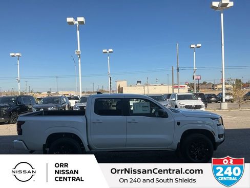 New 2026 Nissan Frontier SV w/ Tow Package AWD/4WD image 4