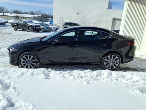 Used 2024 MAZDA MAZDA3 s image 19