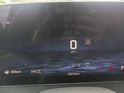 Used 2026 Chevrolet Traverse LT AWD/4WD image 15
