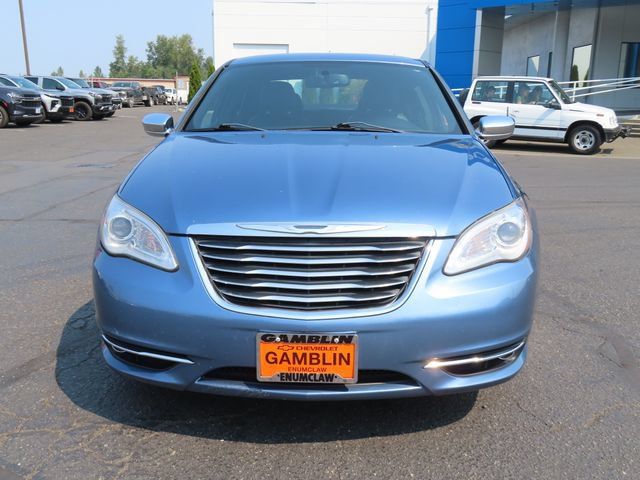 Used 2011 Chrysler 200 Limited FWD image 2