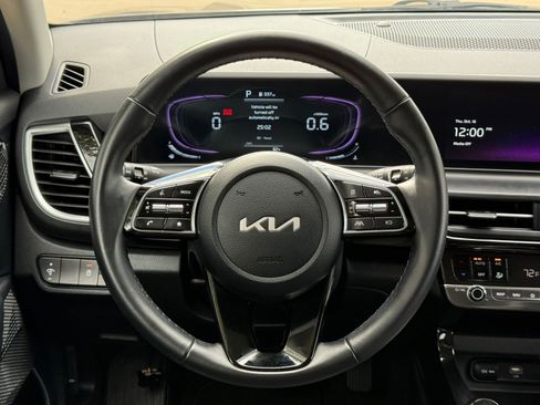 Used 2025 Kia Seltos S image 28