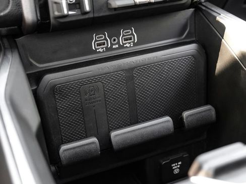Used 2025 RAM 1500 Laramie w/ Laramie Southwest Edition AWD/4WD image 28
