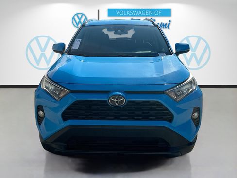 Used 2020 Toyota RAV4 XLE image 2