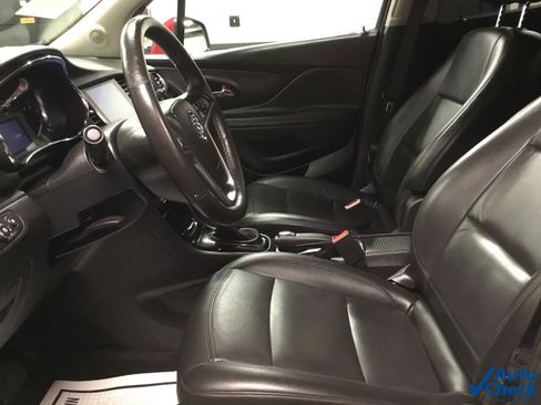 Used 2017 Buick Encore Premium image 24