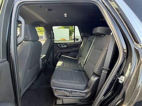 Used 2022 Chevrolet Tahoe LS RWD image 12