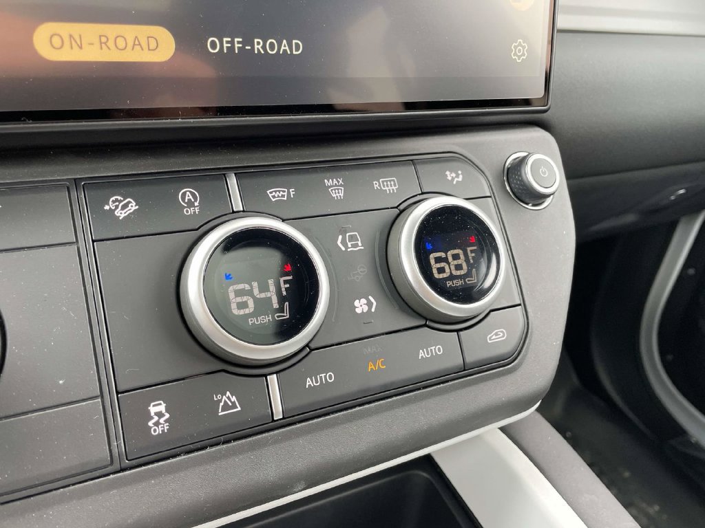New 2026 Land Rover Defender 110 S AWD/4WD image 28