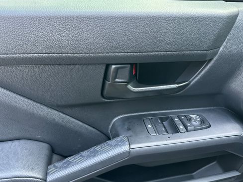 New 2025 Toyota Tacoma SR5 image 9