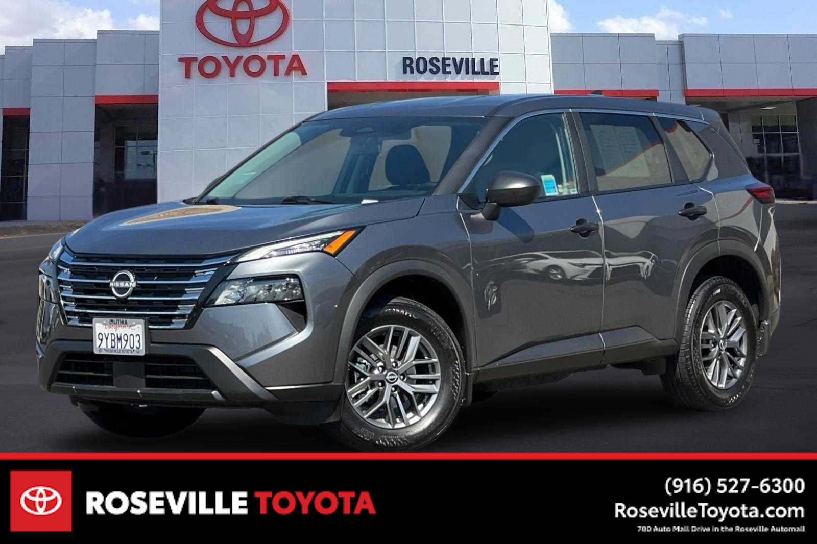 Used 2026 Nissan Rogue S FWD image 1