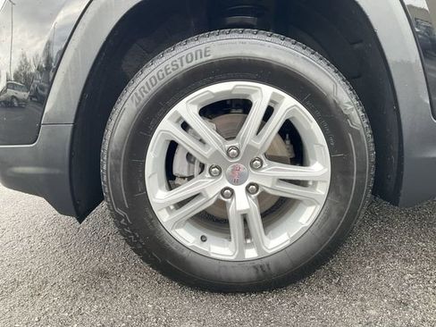 Used 2024 GMC Terrain SLE AWD/4WD image 8