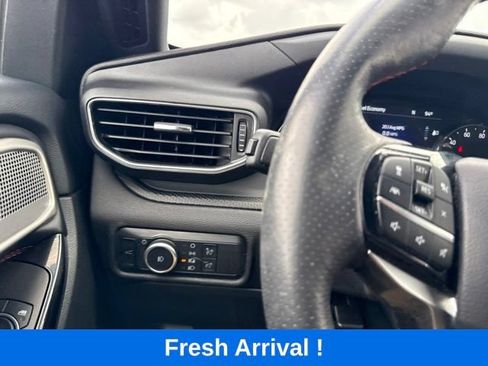 Used 2023 Ford Explorer ST-Line w/ Class IV Trailer Tow Package RWD image 10