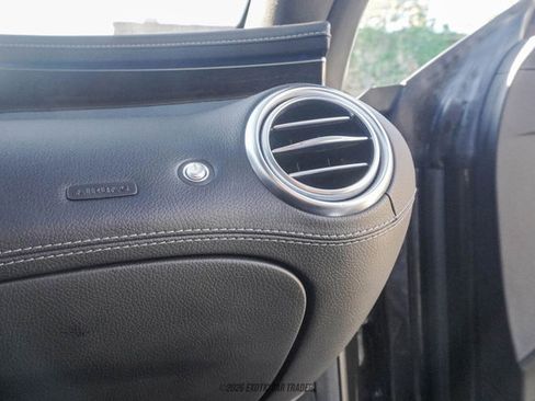 Used 2015 Mercedes-Benz S 550 4MATIC Coupe image 32