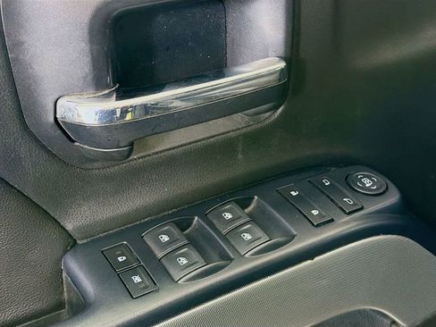 Used 2018 Chevrolet Silverado 1500 LT w/ Texas Edition image 20