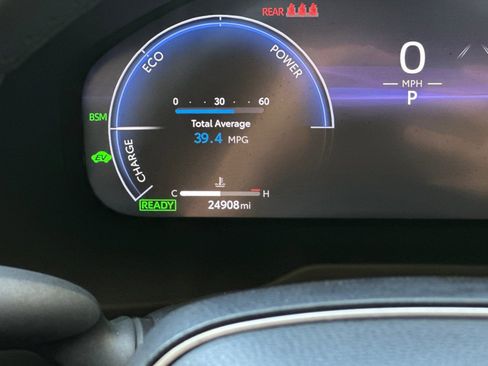Used 2023 Toyota RAV4 XSE AWD/4WD image 10