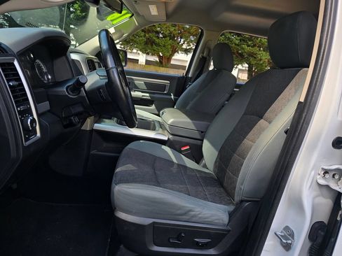 Used 2016 RAM 1500 Big Horn AWD/4WD image 24
