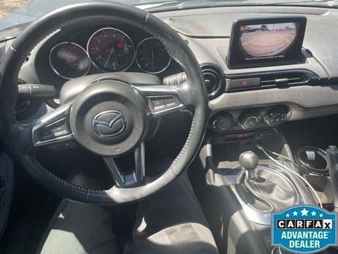 Used 2020 MAZDA MX-5 Miata Club RWD image 9