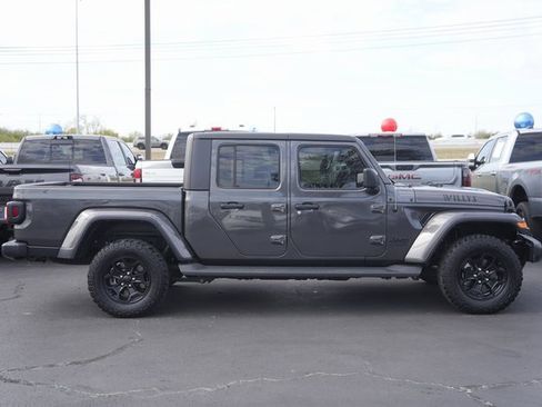 Used 2023 Jeep Gladiator Willys image 5
