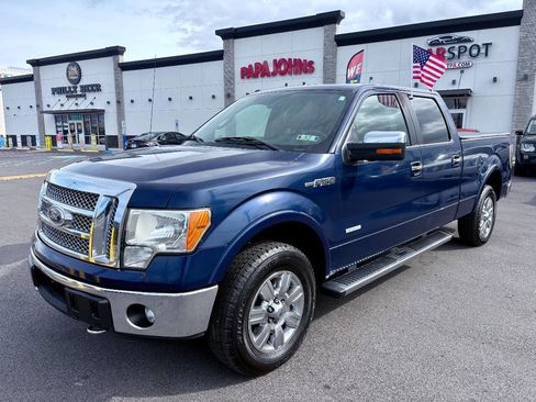 Used 2011 Ford F150 Lariat w/ Lariat Chrome Pkg image 2
