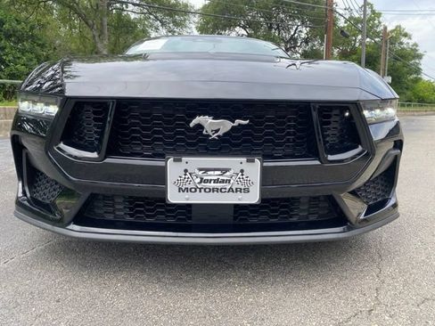 Used 2024 Ford Mustang GT RWD image 8