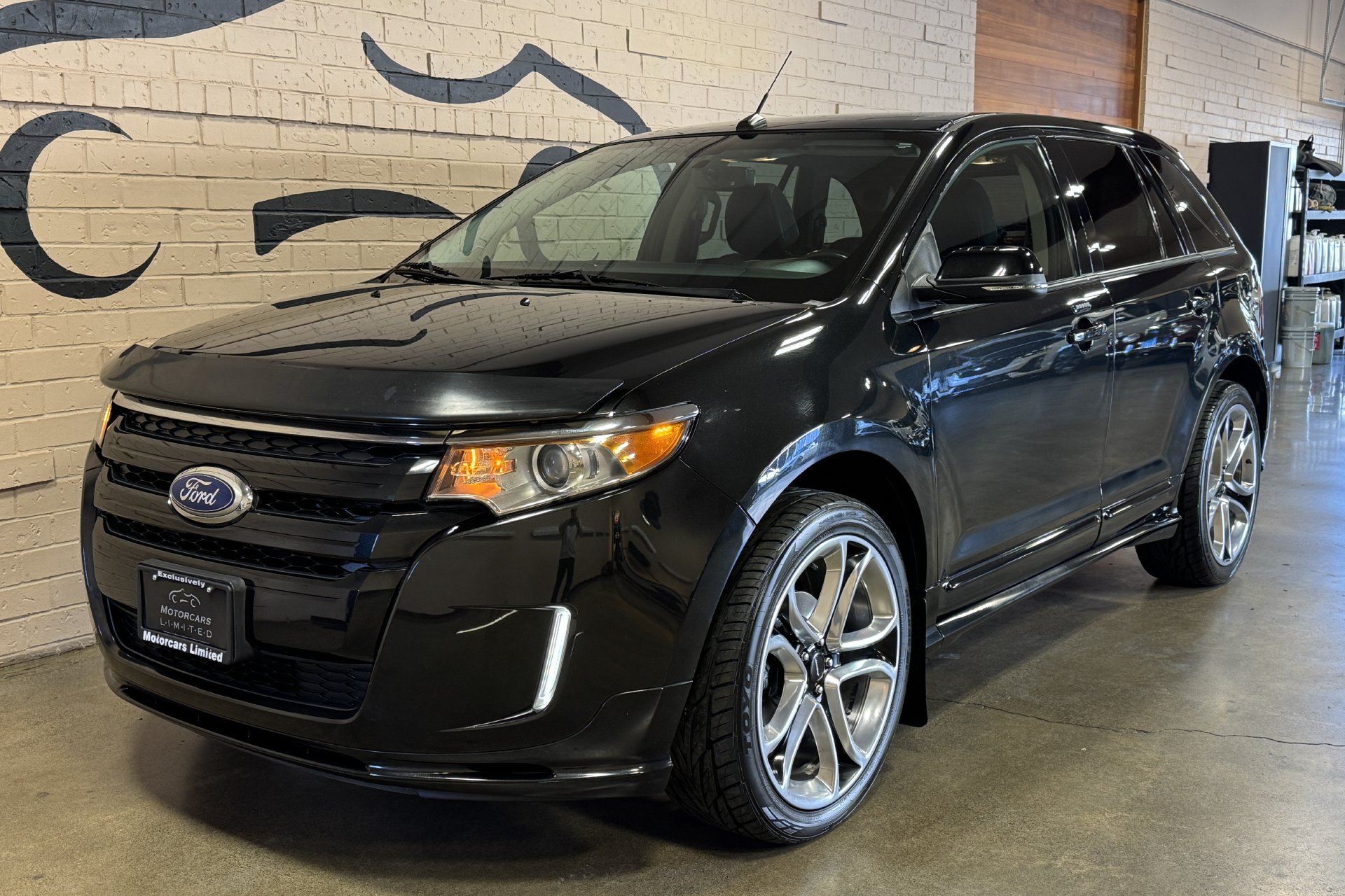 Used 2014 Ford Edge Sport w/ Driver Entry Package AWD/4WD image 8