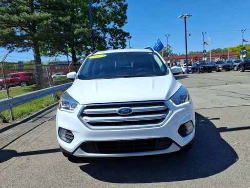 Used 2019 Ford Escape SEL AWD/4WD image 2
